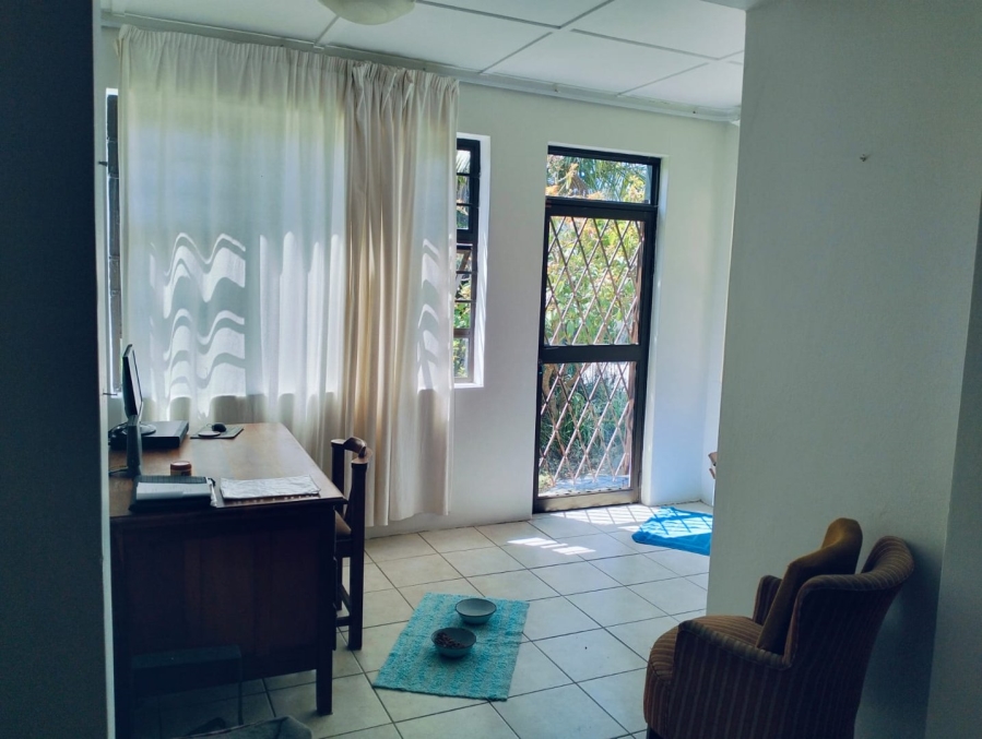 7 Bedroom Property for Sale in Berea Eastern Cape